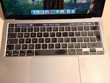 💻 MacBook Pro 13" (2020) – Apple M1 – 16 GB RAM – 1 TB SSD – QWERTY 