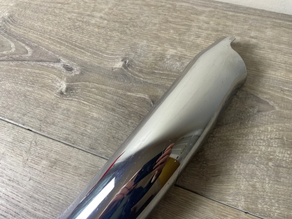 2006 Harley Davidson Softail Deluxe FLSTN Rear Exhaust Heat Shield Chrome OEM - Imagem 2 de 4