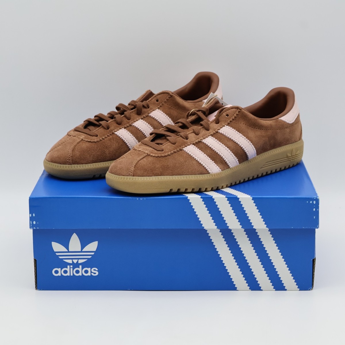 JH9088 adidas Originals Bermuda Preloved Brown Sandy Pink