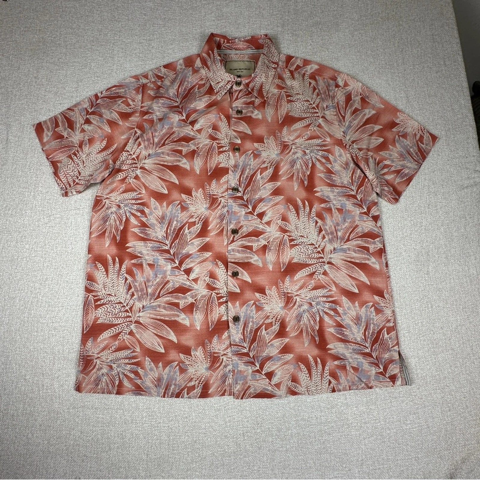 Island Republic Shirt Mens XL Red Leaf Tropical Hawaiian Button Down