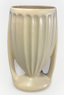 Vintage HULL POTTERY MARDIS GRASS Cream Ivory ART DECO Vase  Double Handle USA