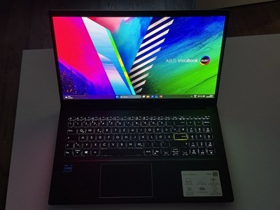 ASUS Vivobook S15 OLED | 15,6 Zoll | i7 | 8GB RAM | 512GB SSD