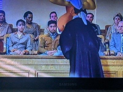 i am selling my 22 inch samsung flat screen tv has 2 HDMI Ports and 1 usb port 