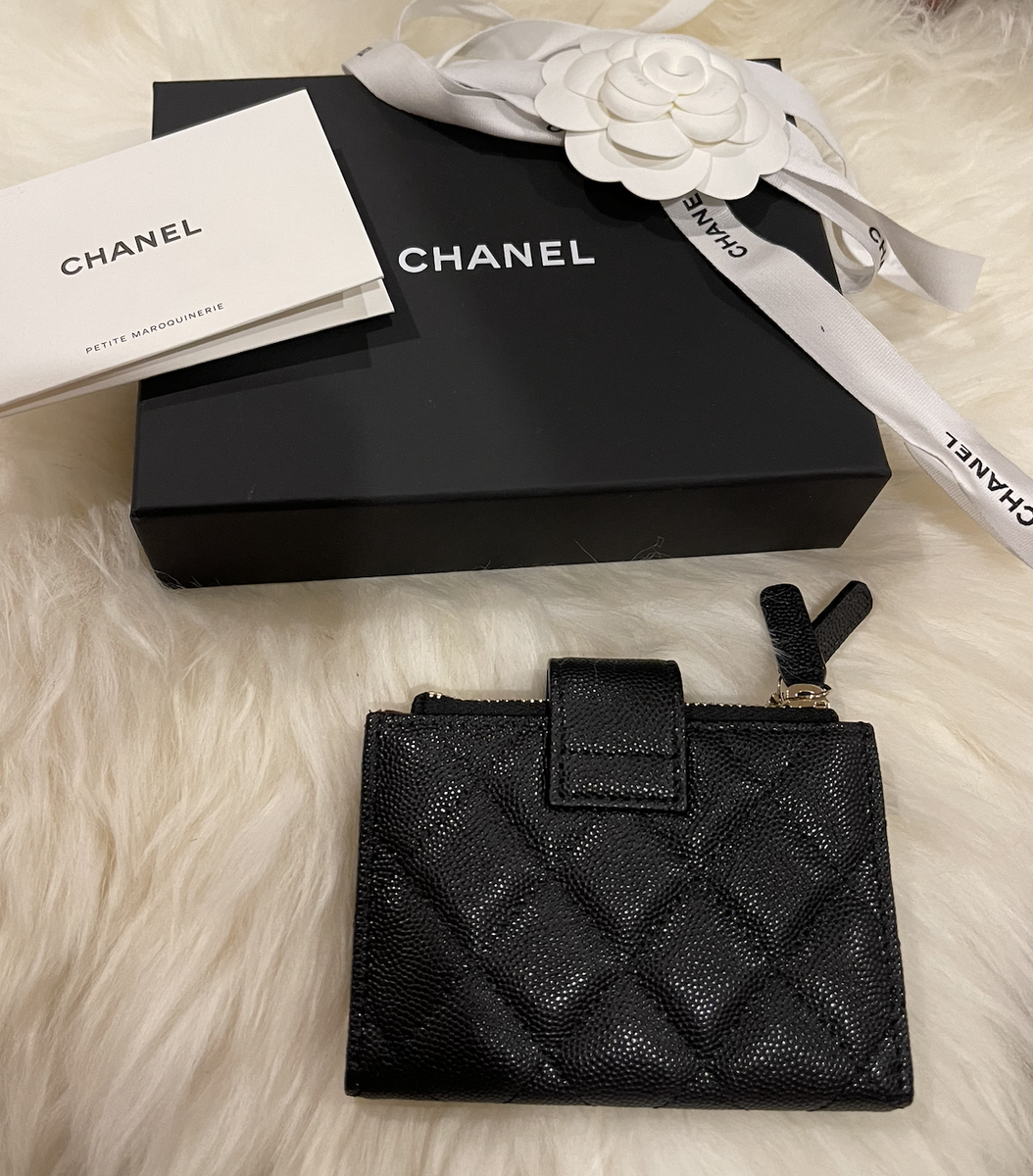 CHANEL ブラック レザー ミニ財布 CHANEL ブラックレザー 三つ折り財布