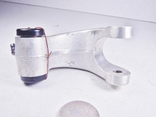 84 Honda XR350R XR350 XR 350 R Rear Shock Absorber Arm Bracket - Picture 6 of 6