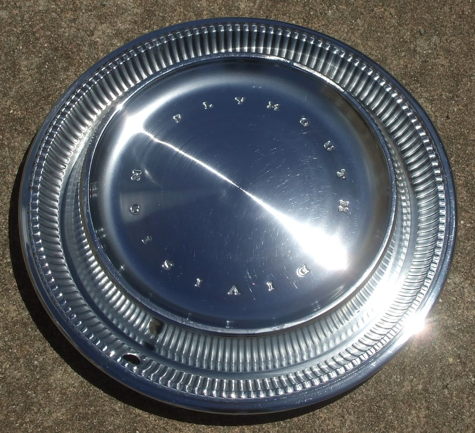 Juego de 4 tapacubos originales Plymouth Gran Fury Suburban 15" cubiertas de rueda 1972 1973 Foto 3 de 4