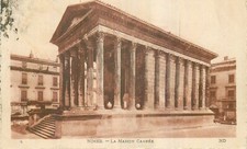 30 NIMES MAISON CARREE 