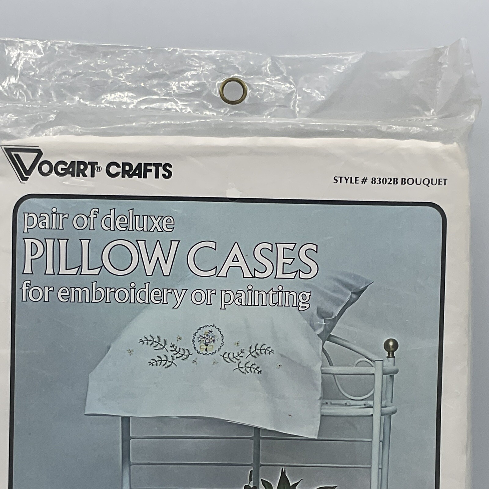 Vintage Vogart Crafts Bouquet Floral Embroidery kit stamped pillow