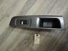 2011 Impreza RH-R Door Bezel Window Control