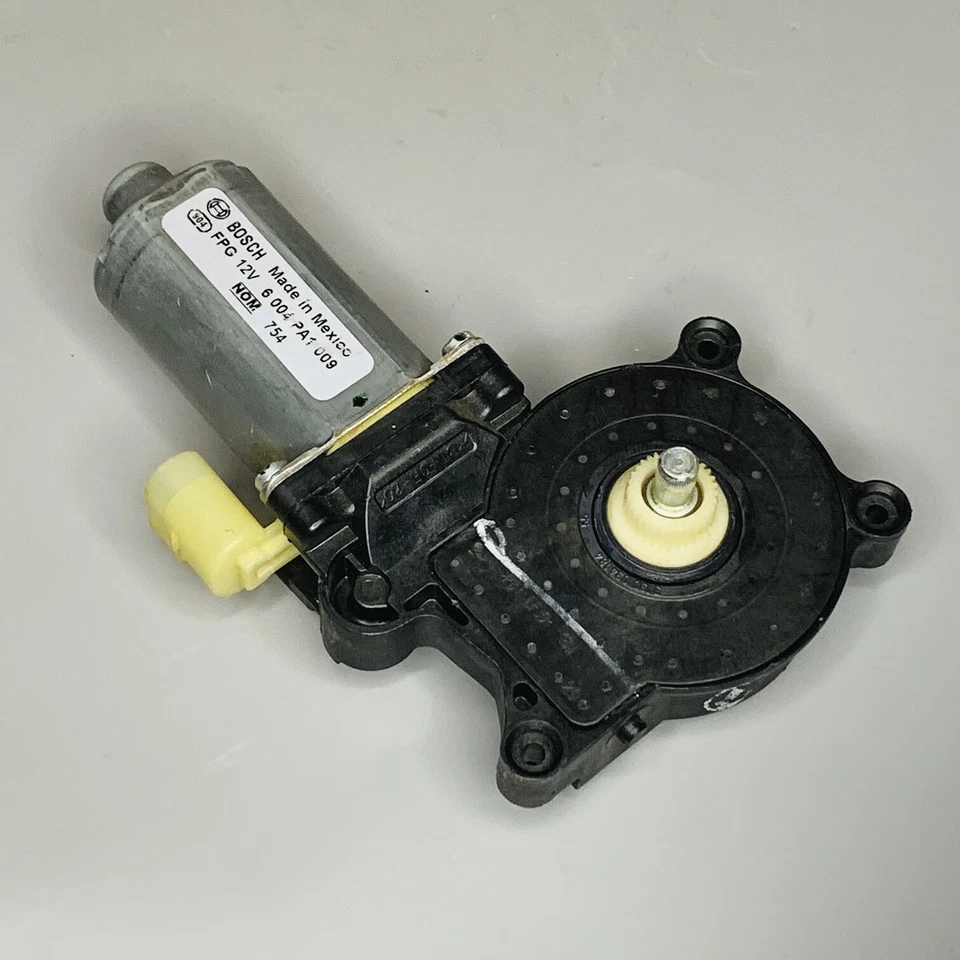 Motor ventana eléctrica OE Bosch 6004PA1009 para BMW 323Ci 323i 325i 325xi delantero trasero Foto 2 de 4