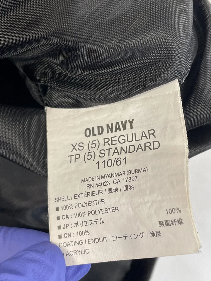 Old Navy 1994 Boys Black Padded Full Zip Vest Size XS (5) - Image 4 of 4