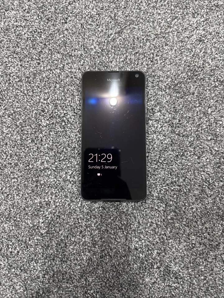 Microsoft Lumia 650 RM-1152 Black Vodafone 16GB 1GB RAM Windows Cheap Smartphone - Image 2 of 4