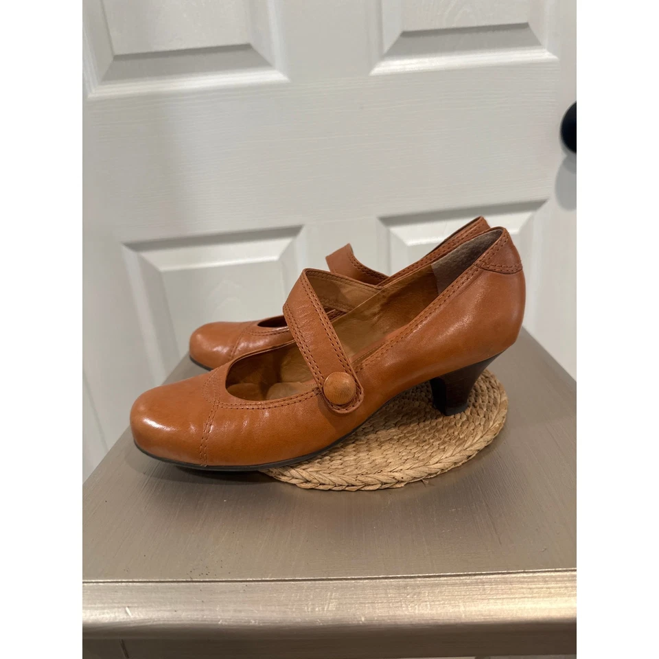 Tacones de bloque Mary Jane de cuero marrón Nurture talla 8M Foto 4 de 4