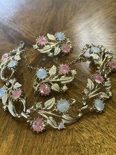 Vintage Coro Signed Pink & Blue Cats Eye Art Glass Bracelet/Earrings 