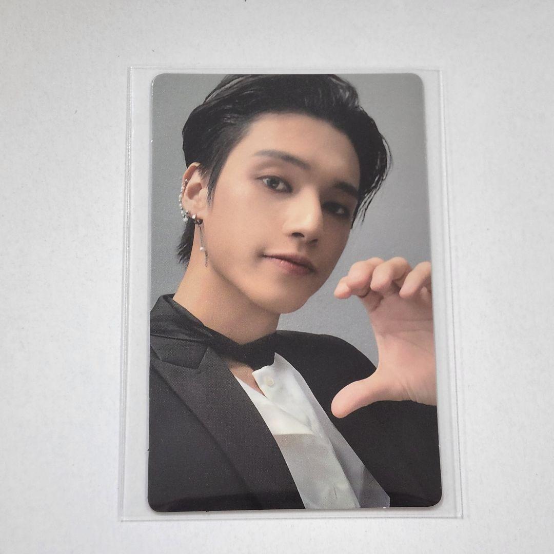 ATEEZ WOOYOUNG THE WORLD EP PARADIGM OFFICIAL PHOTO CARD SOLO