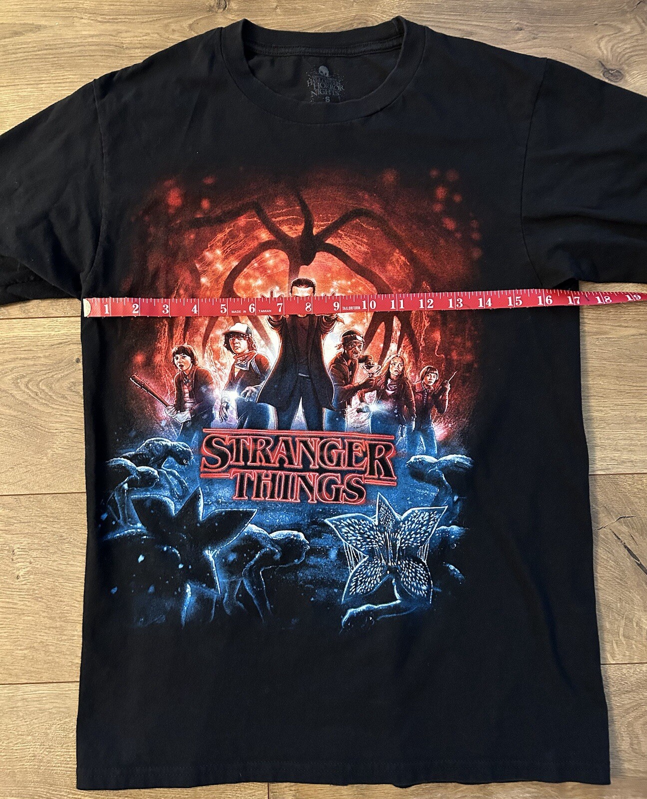 Stranger Things Universal Horror Nights 2009 T-Sh… - image 6
