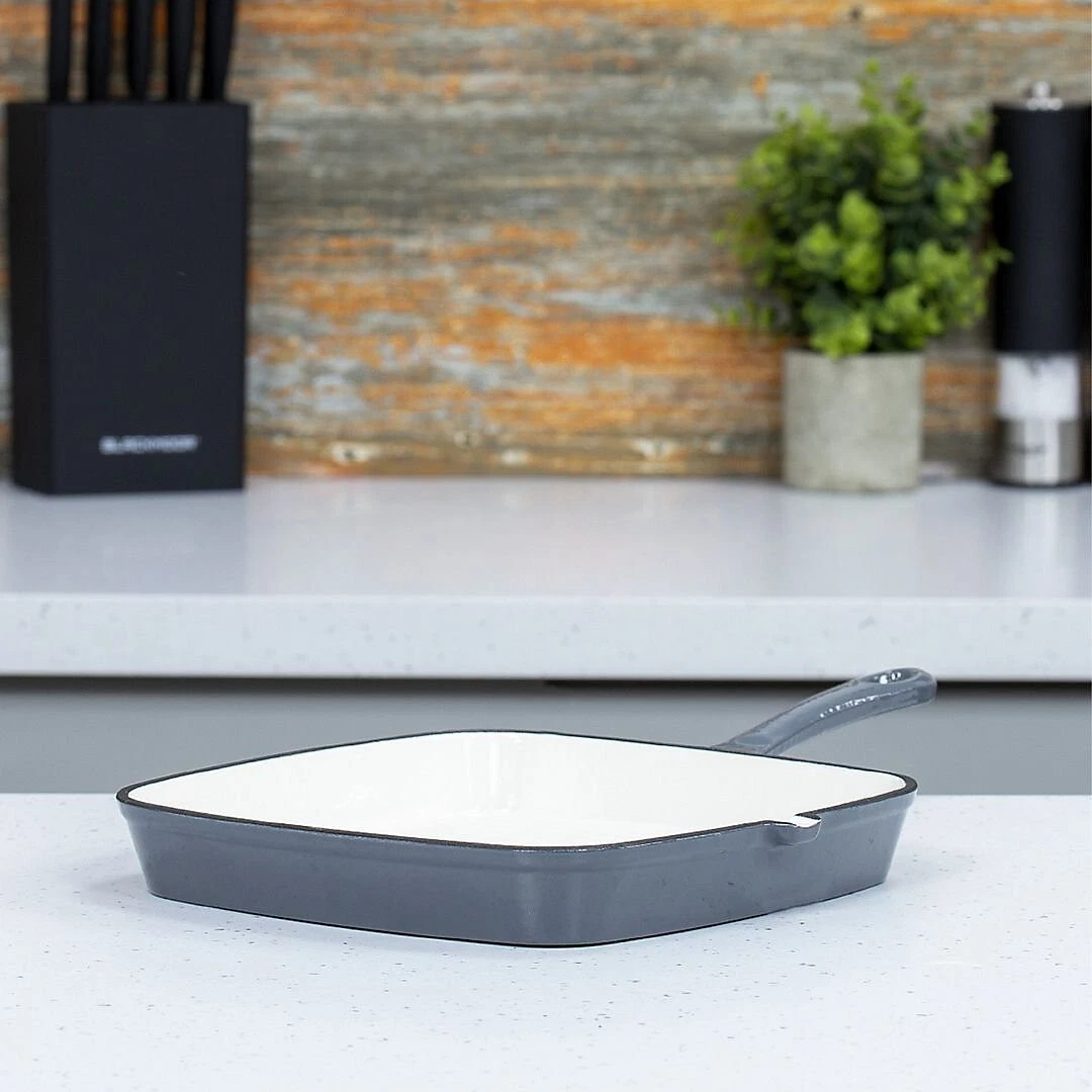 Grey Cast Iron Griddle Pan Blackmoor 67659 24cm