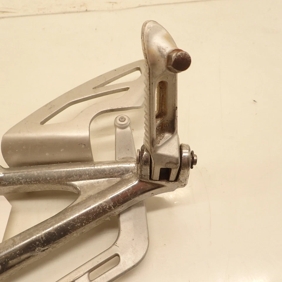 06 07 08 Triumph daytona 675 левый ножной колышек с педалью переключения передач - Изображение 3 из 4