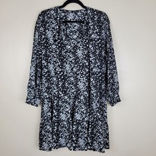 Zara M Black W/White Flower Pattern Shift Dress 3/4 Sleeve V-neck Ties On Front