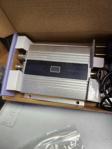 GSM 900MHZ Mobile Phone Signal Amplifier Repeater Network Booster +Yagi Antenna - Photo 2 sur 11
