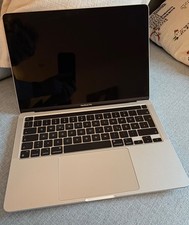Apple MacBook Pro 13,3 Zoll (256GB SSD, Apple M2, 8GB RAM) Laptop - Silber