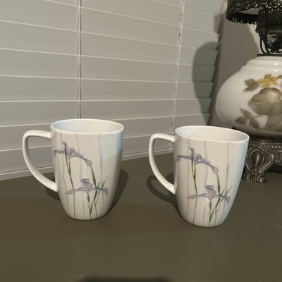 Corelle Coordinates Iris Stoneware Mugs Purple Floral White Cup Mug Set of 2