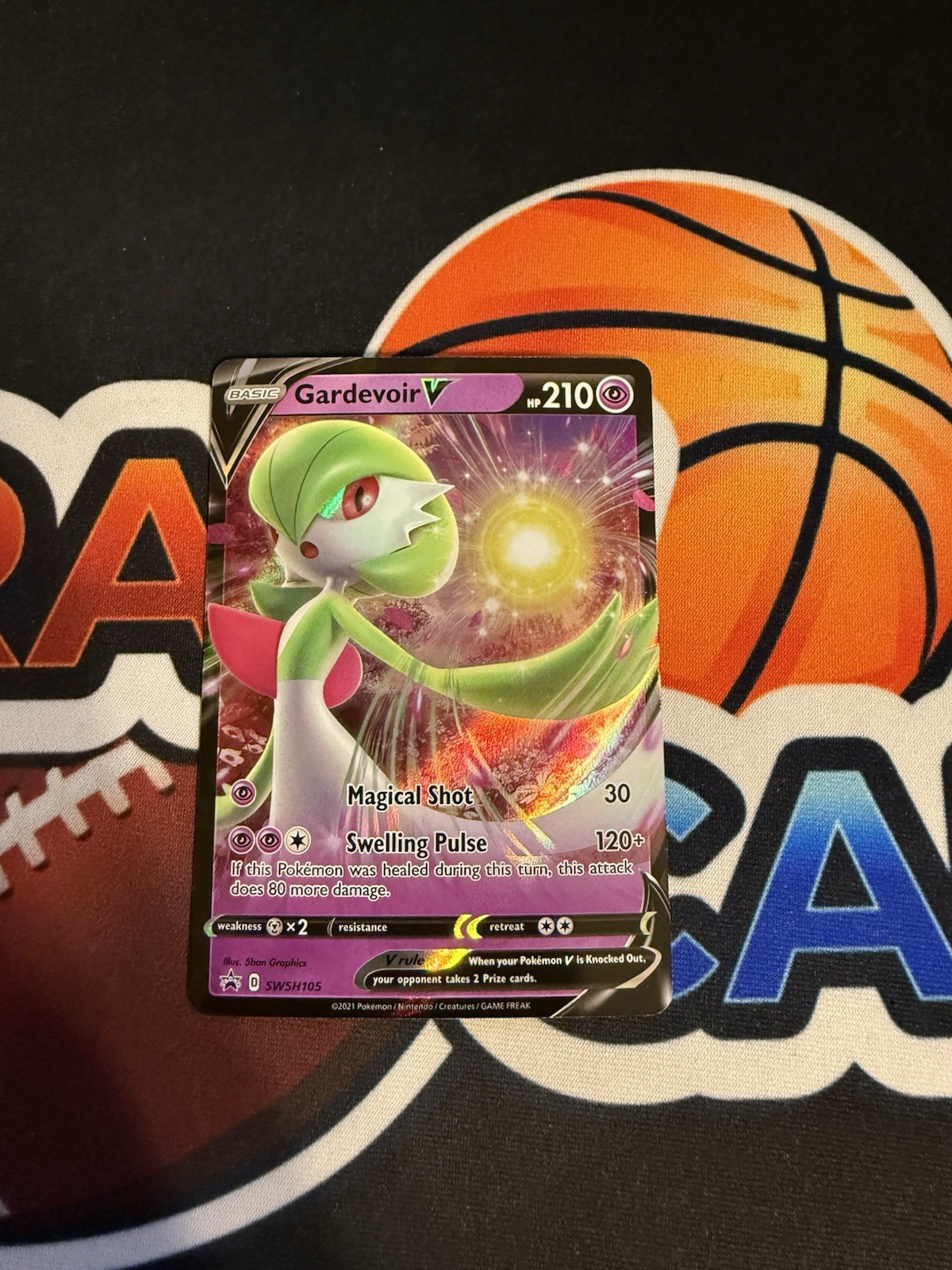 Gardevoir V SWSH105 Full Art Ultra Rare Pokemon Card