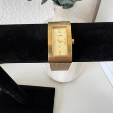 Vintage-Style Fossil Woman's Gold Mesh Band Watch ES-9253 (F2 Line) Rectangular