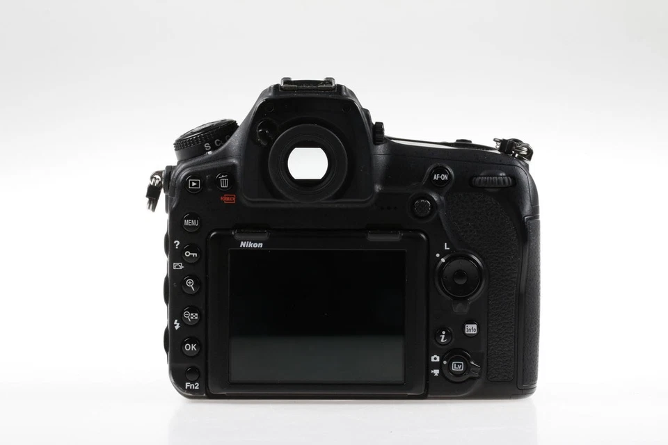 NIKON D850 Gehäuse - SNr: 6001693 - Bild 3 von 4