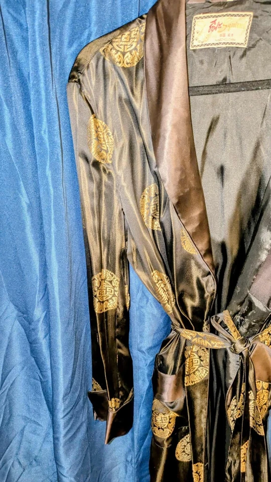 De colección Seda China Años 40 50 MEDALLÓN Asiático Satén Playboy Fumar Chaqueta Bata  Foto 3 de 4