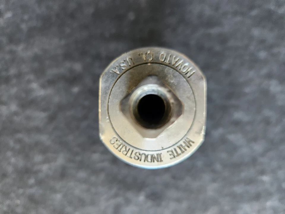 Soporte inferior de titanio White Industries Foto 3 de 3