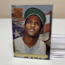 1997 Roberto Clemente Topps Tribute #RC4