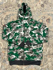 Krispy Kreme Doughnuts Limited Edition Camouflage Glazed Zip Hoodie Sz. Medium