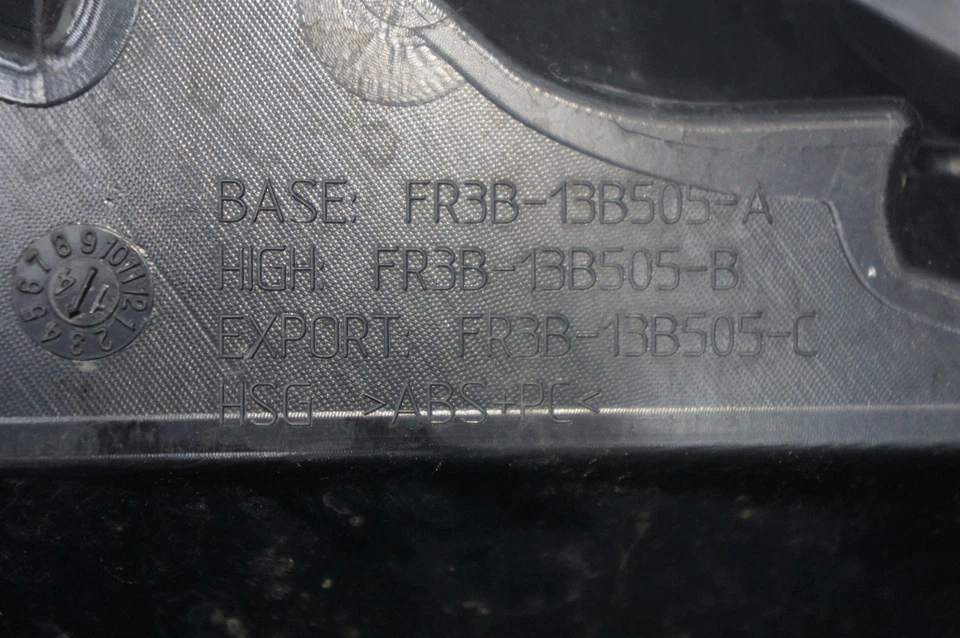 Luz trasera izquierda LED FR3Z13405G Ford Mustang Shelby GT350 15-18 *Nota* Foto 2 de 4