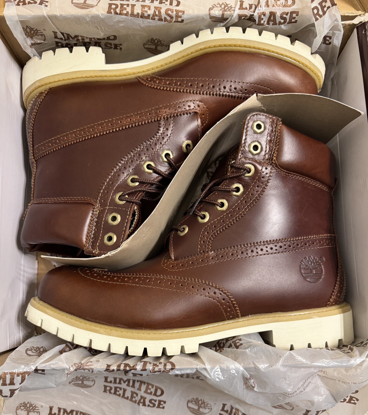Timberland Men's 6" Inch Brogue Boots Brown Size 11 Men’s. Rare, Limited image 2