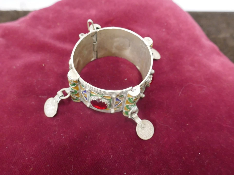 superbe bracelet Kabyle argent richement émaillé,Diamètre int 55mm,P 102 g - Photo 2/4