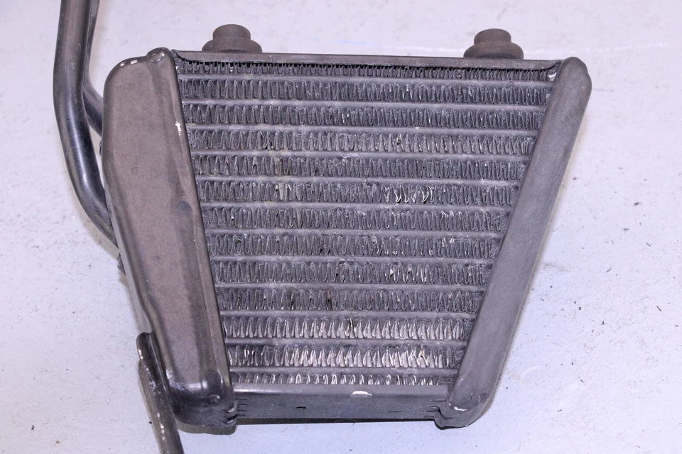 Refrigerador de óleo de motor Victory Cross Country 2012 29.182 milhas - Imagem 3 de 4