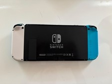 Nintendo Switch 32 Go Console avec Paire de Joy-Con - Bleu/Rouge