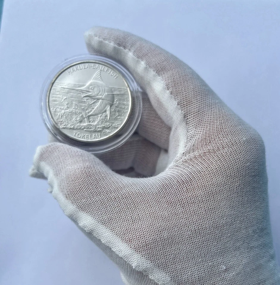 🪙 Tokelau 2016 – Plata 1 oz .999 – Hakula Sailfish (Pez Vela) S/C - En Cápsula - Imagen 4 de 4