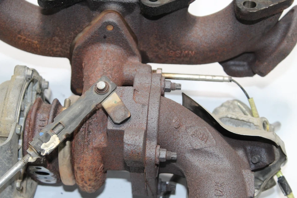 2013 Vauxhall Vivaro A 2.0 Turbo Turbolader Abgaskrümmer 436727-1E - Bild 3 von 4