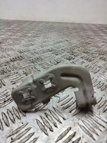 BMW 3 Touring F31 Kotflügelhalter vorne links 7255821 3.00 Diesel 25728219