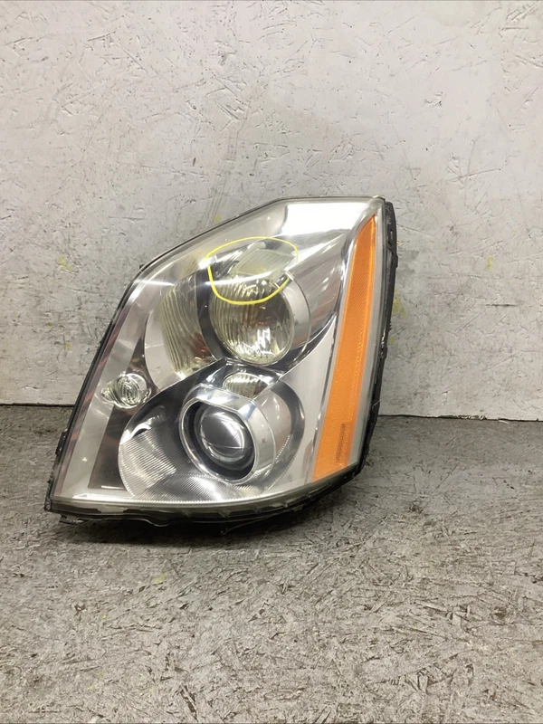 2006-2011 CADILLAC DTS LEFT LH DRIVER SIDE HEADLIGHT OEM HID 20861482