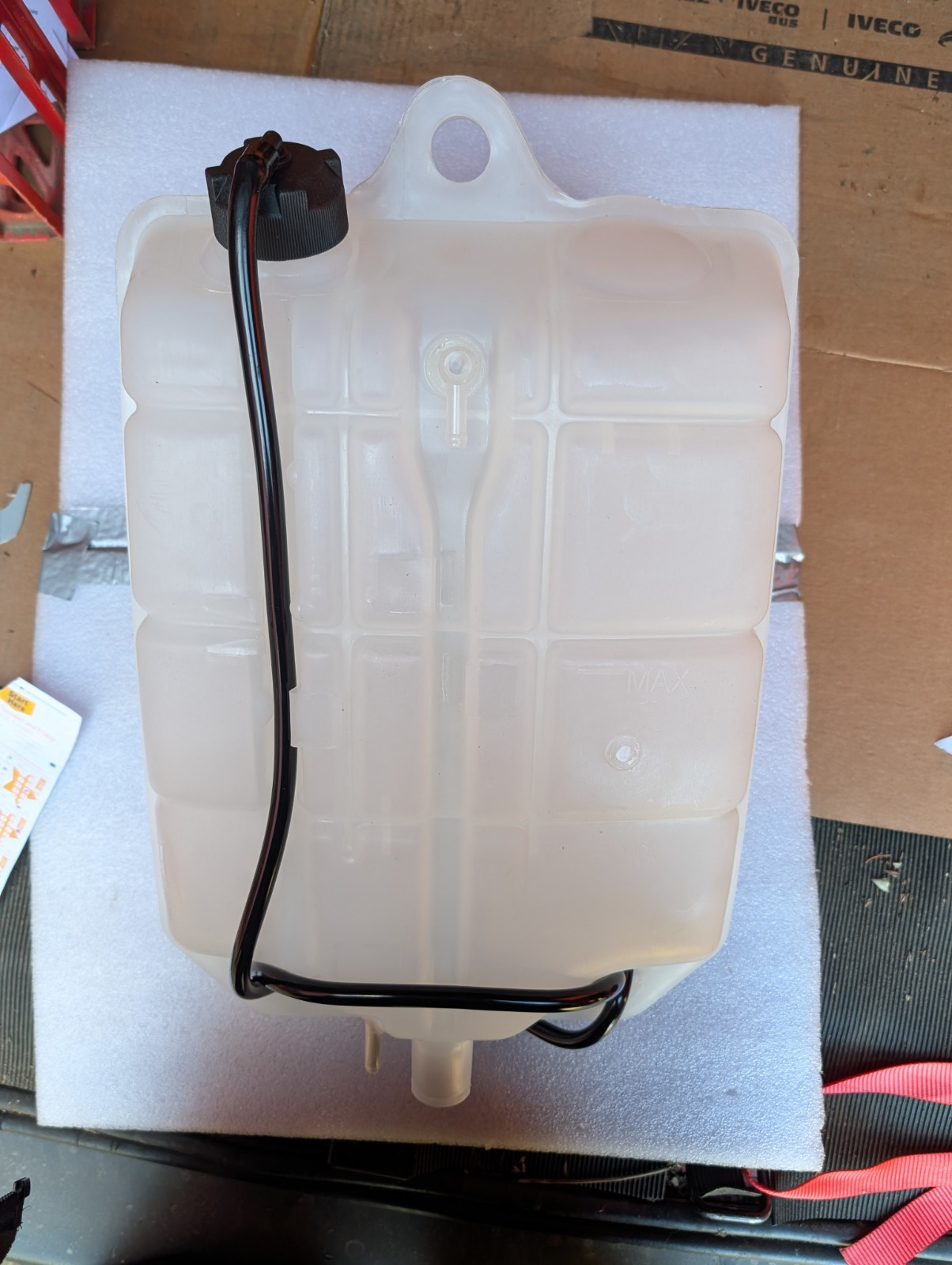 Fits Eurocargo 75E15 etc early tector expansion tank header tank new