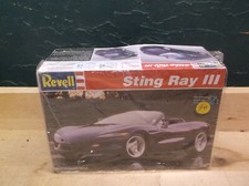 Revell 7346 Chevrolet Corvette Sting Ray III