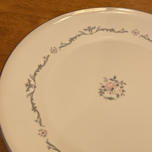 Signature Collection Select Fine China Dinner Plate Petite Bouquet 10.25 Set 4 - 第 3/8 張圖片