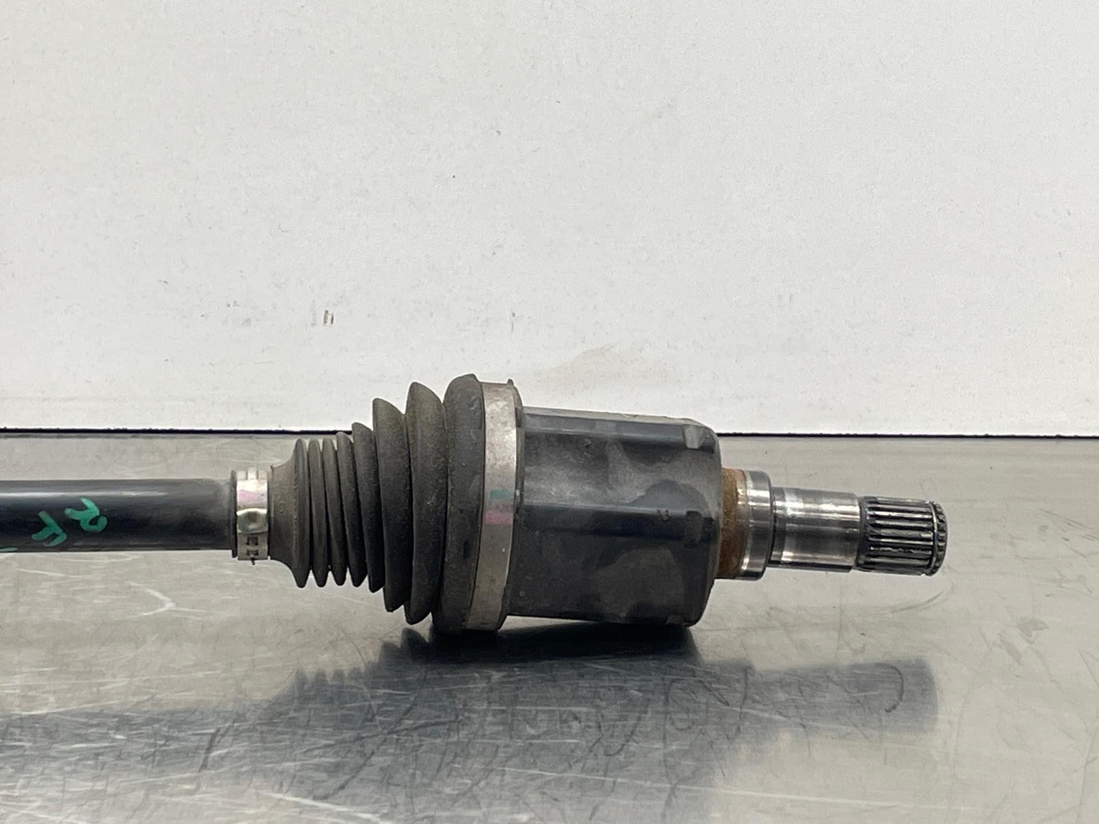 2017 Maserati Ghibli S Q4 3.0l Passenger Front Right Axle Shaft 06700351420 17