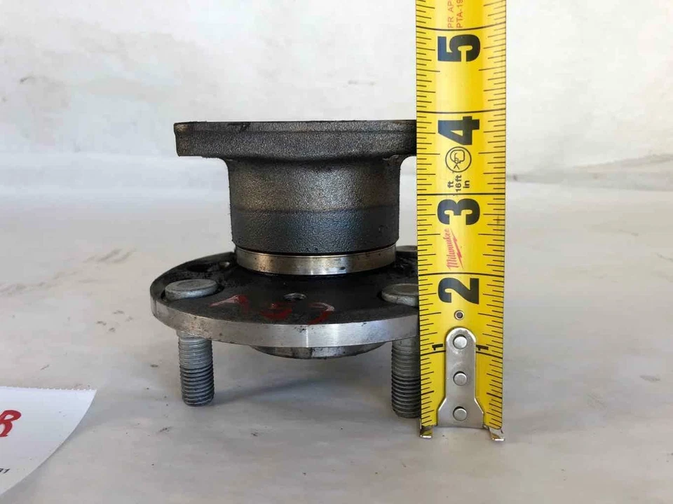 Ford Fiesta 2017 cojinete de cubo de rueda trasera lado derecho del pasajero derecho derecho derecho 2,4 L OEM Foto 4 de 4