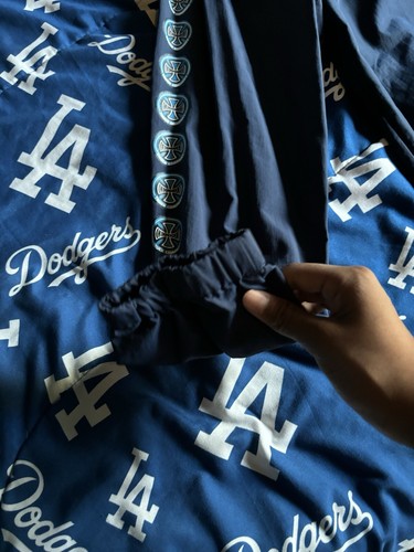 independent windbreaker - Picture 7 of 10