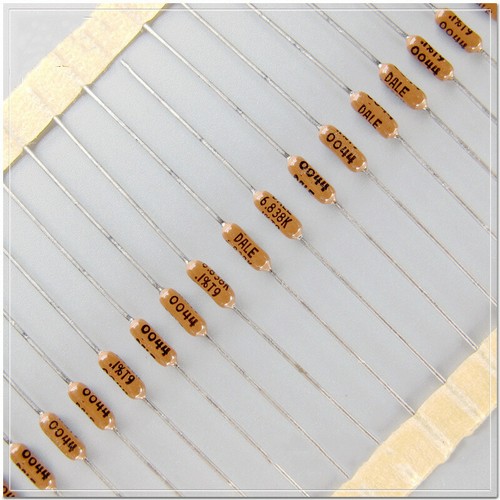 VISHAY DALE CMF55 (RN55E) series 6.838K/0.25W 0.1% 25ppm metal film resistor - Picture 2 of 2