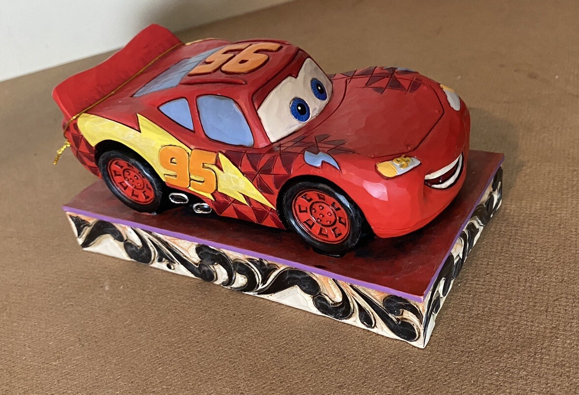 Lightning McQueen Disney Traditions Jim Shore Enesco Ka-Chow Art 